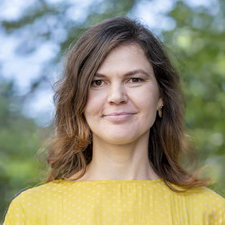Dr. Alexandra Bernhardt