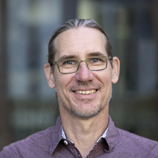 Prof. Dr. Chris­ti­an Erfurth